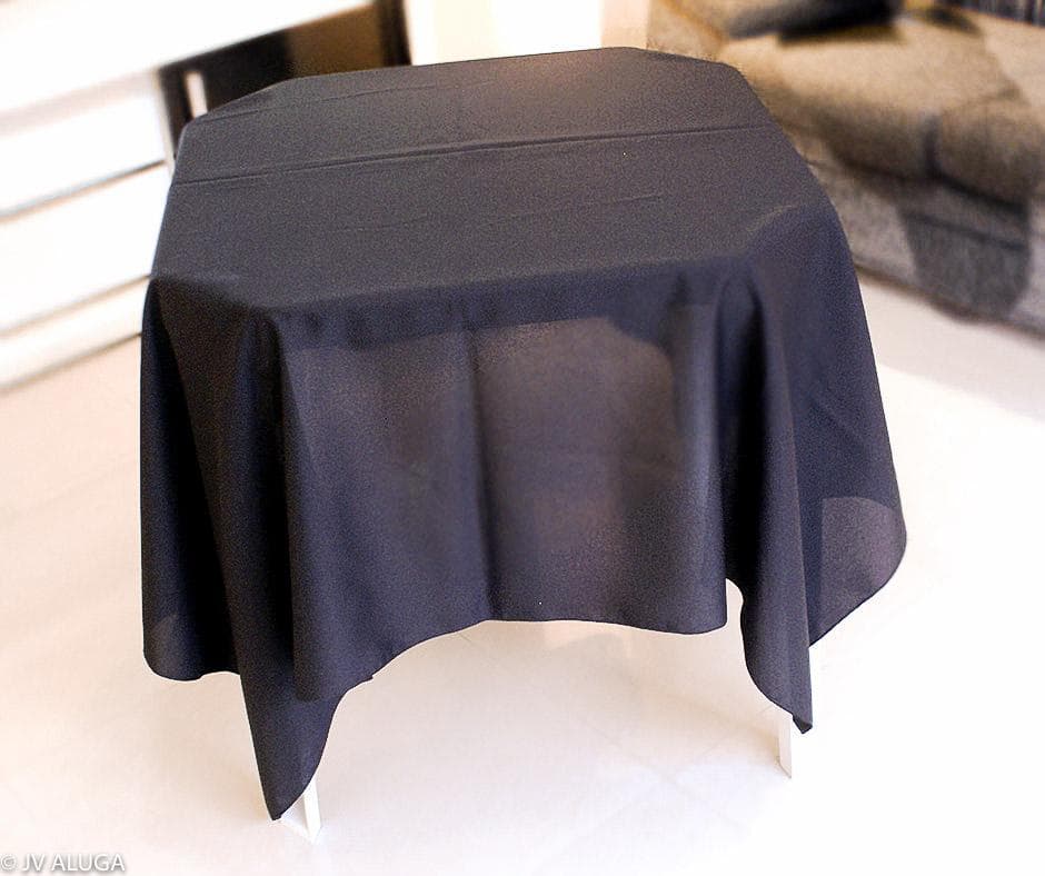 Aluguel de toalha quadrada preta