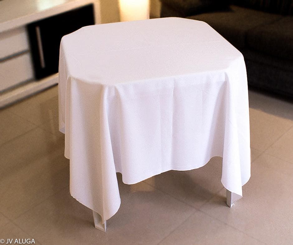 Aluguel de toalha quadrada branca