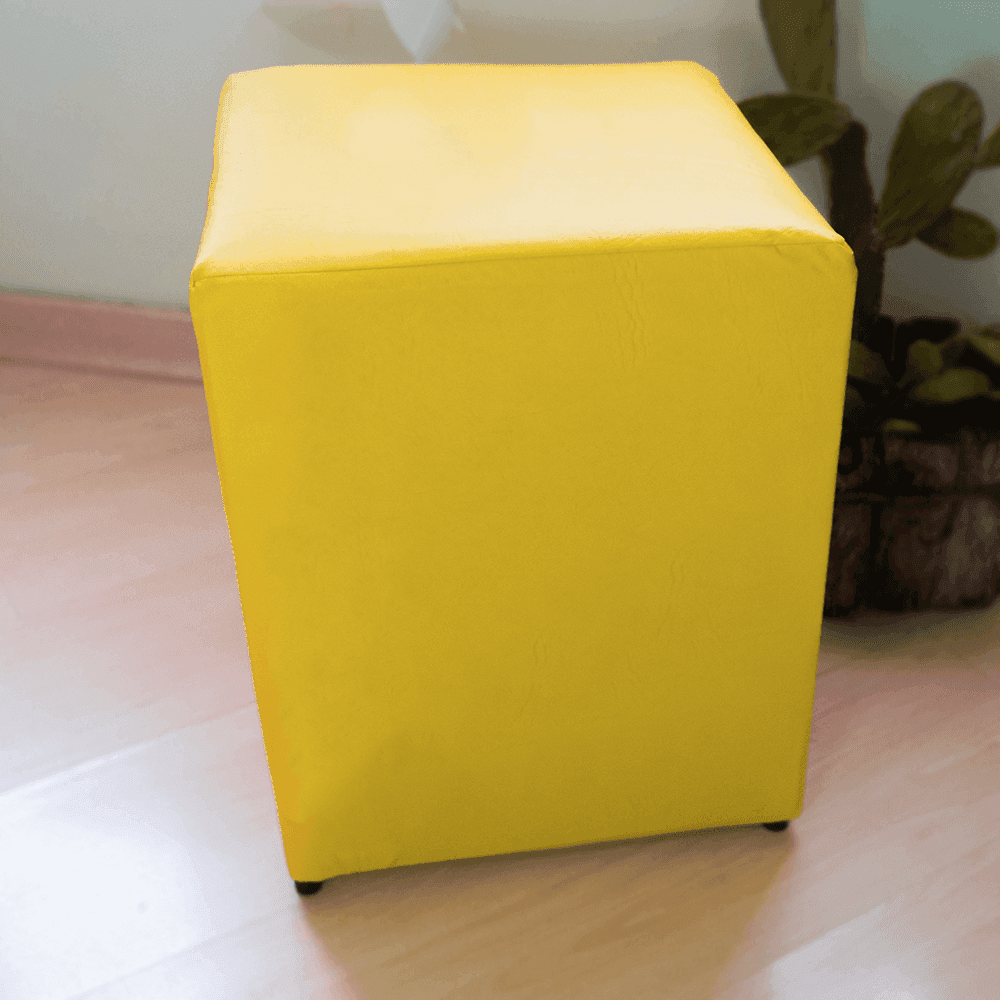 Imagem principal de Aluguel Puff Quadrado Tradicional Amarelo