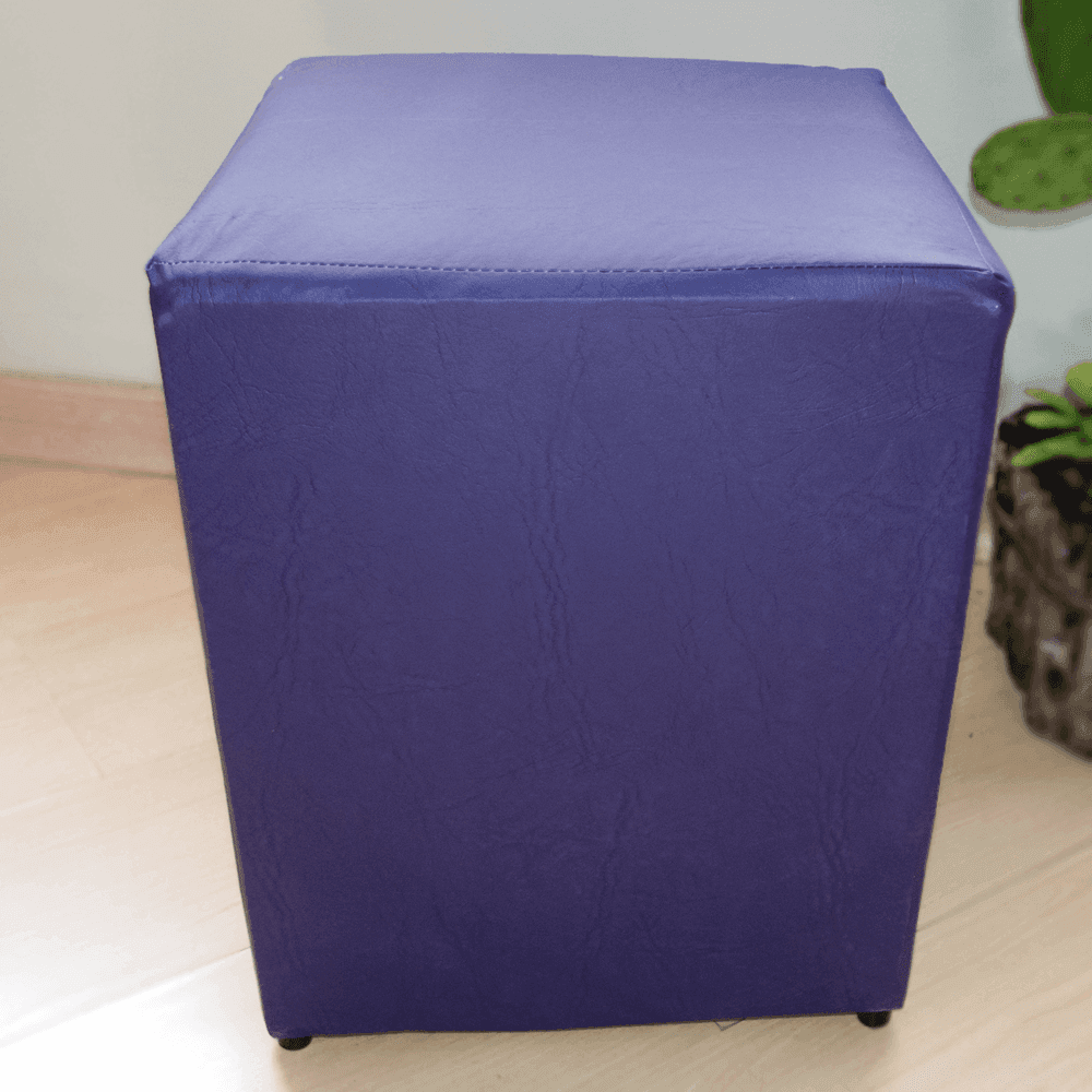 Imagem principal de Aluguel Puff Quadrado Tradicional Roxo