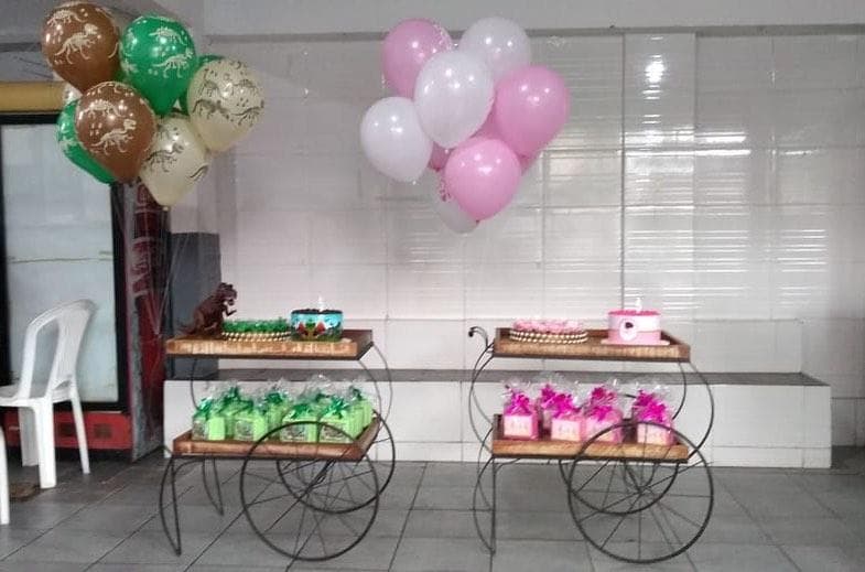 Imagem da galeria 2 de Aluguel carrinho de chá